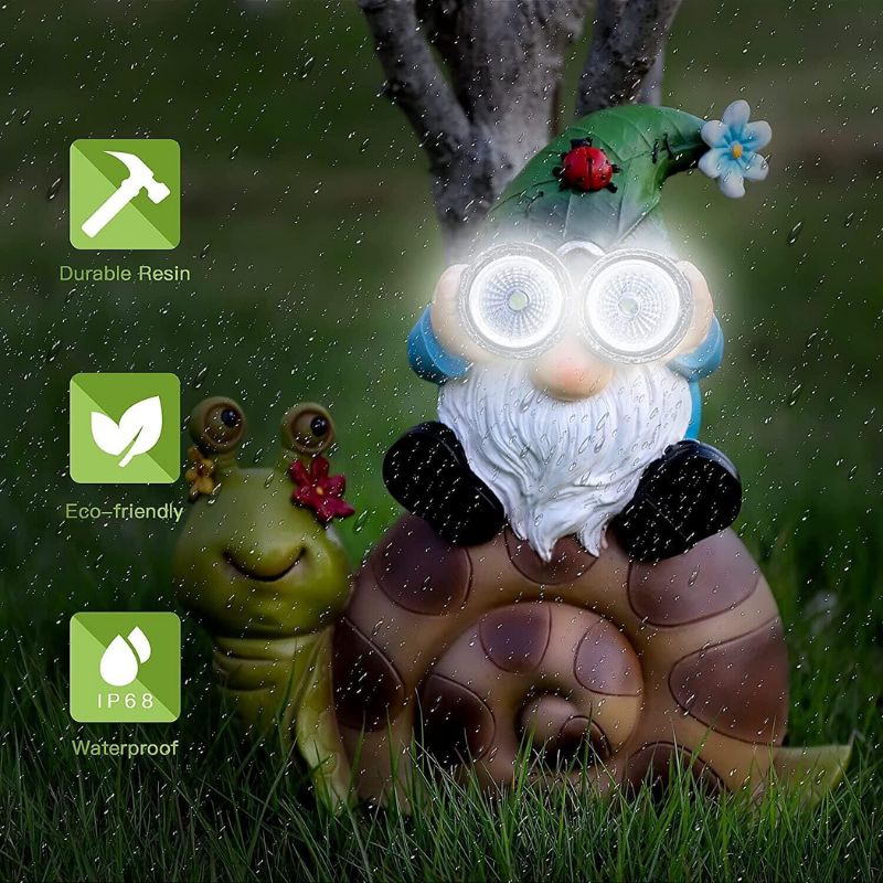 https://cdn.shopify.com/s/files/1/0271/8731/4772/files/Escargotsolaireavecnaindejardin4.jpg?v=1706651918