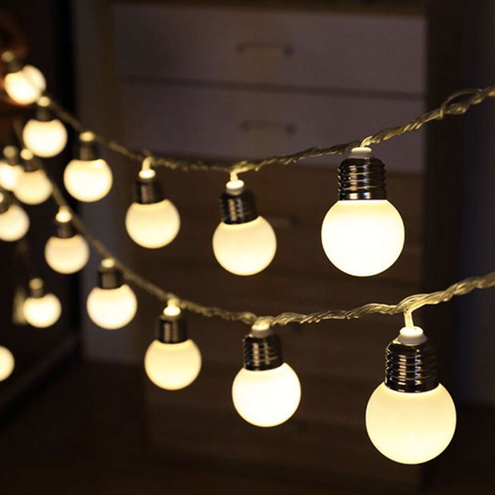 https://cdn.shopify.com/s/files/1/0271/8731/4772/products/Guirlande-Ampoules-Solaires-Feston-blanche_3.jpg?v=1584822322