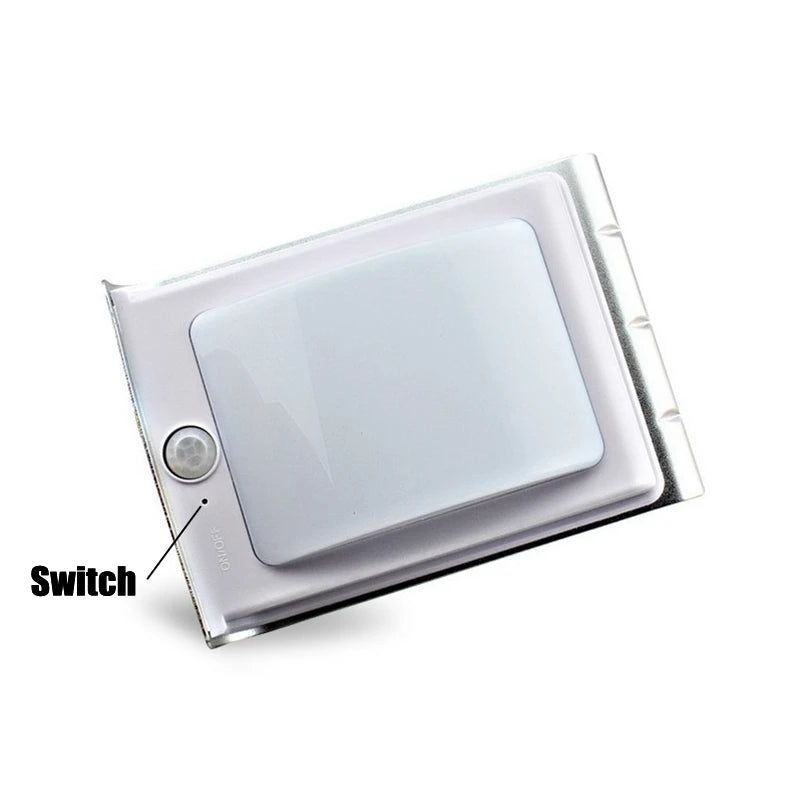 Applique murale solaire LED allumée la nuit