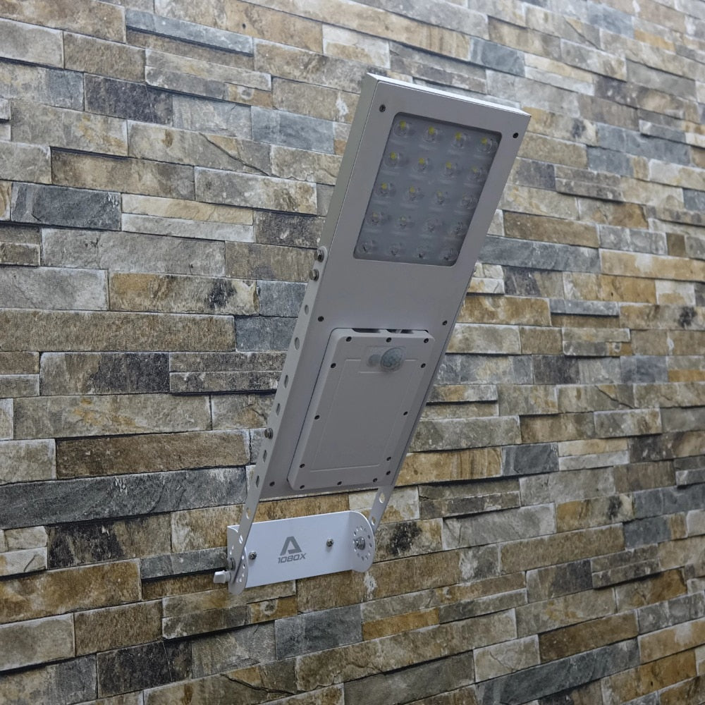 https://cdn.shopify.com/s/files/1/0271/8731/4772/products/Lampadaire_Solaire_Alpha_X1080_2.jpg?v=1584822475