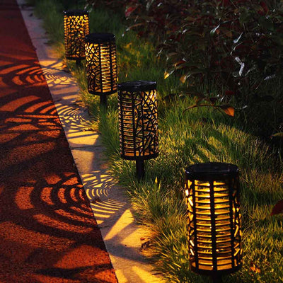 https://www.magic-solaire.com/wp-content/uploads/2020/03/Lampe-solaire-extérieur-couleur-changeante-pour-allée.jpg