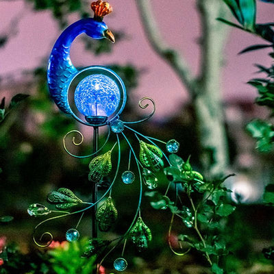 https://cdn.shopify.com/s/files/1/0271/8731/4772/files/Paonsolairejardin5.jpg?v=1706561395