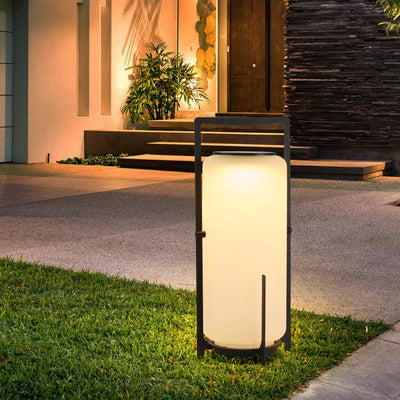 Lampe Solaire de Jardin Colonne pour Pelouse et Allée – ambiance lumineuse dans le jardin
