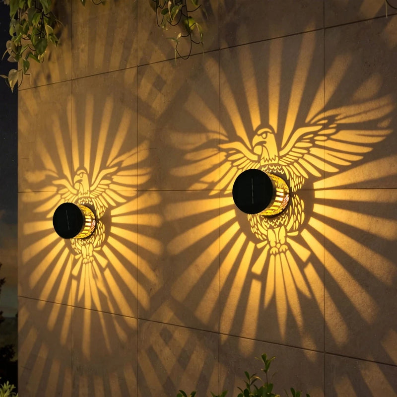 Lampe solaire décorative en métal motif aigle ou papillon pour jardin