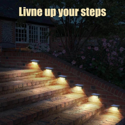 Lampe solaire RGB installée sur une marche d'escalier
