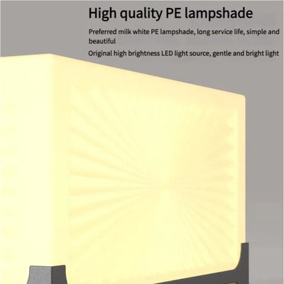 Lampe solaire cube moyenne pour décoration extérieure