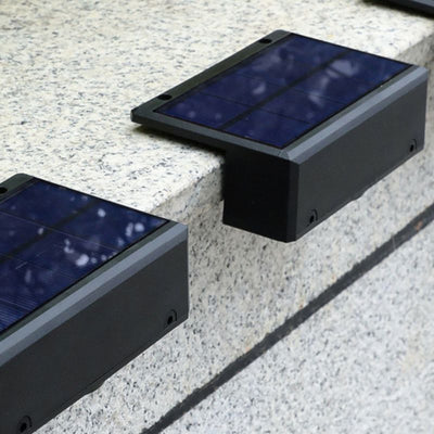 https://cdn.shopify.com/s/files/1/0271/8731/4772/files/applique-exterieur-solaire-avec-detecteur.jpg?v=1715700345