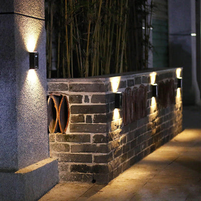 https://www.magic-solaire.com/wp-content/uploads/2020/10/applique-murale-solaire-jardin-sans-decteur.jpg