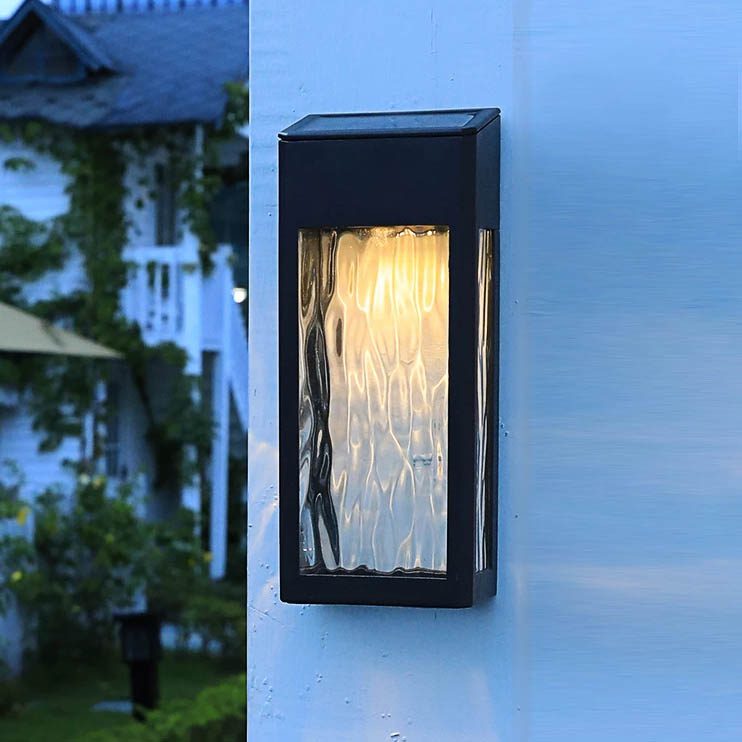 https://www.magic-solaire.com/wp-content/uploads/2020/09/applique-solaire-haut-de-gamme.jpg