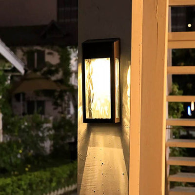 https://www.magic-solaire.com/wp-content/uploads/2020/09/applique-solaire-led-puissante.jpg
