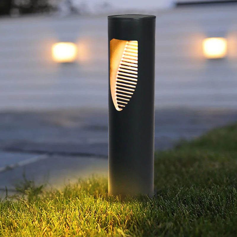 Borne solaire LED extérieur dans le jardin