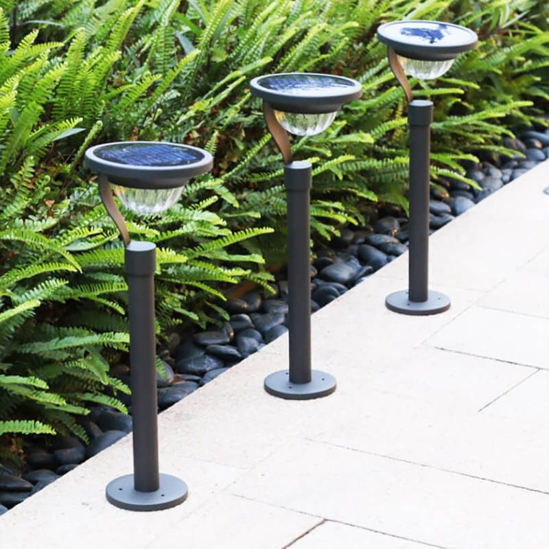 https://www.magic-solaire.com/wp-content/uploads/2020/07/borne-solaire-exterieur-sur-pied-puissante.jpg