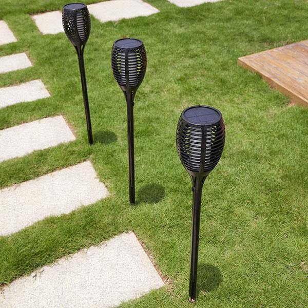 https://cdn.shopify.com/s/files/1/0271/8731/4772/products/borne-solaire-flamme_1.jpg?v=1584822291