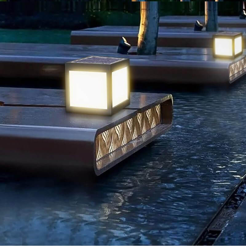 https://www.magic-solaire.com/wp-content/uploads/2020/07/cube-lumineux-solaire-exterieur-1.jpg
