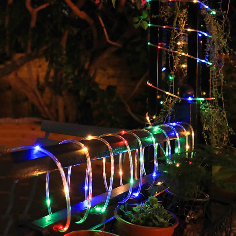 https://www.magic-solaire.com/wp-content/uploads/2021/09/guirlande-solaire-noel-jardin.jpg