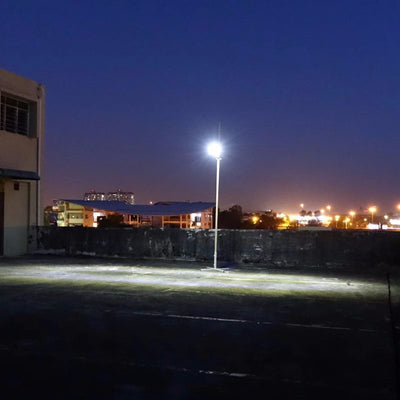 https://www.magic-solaire.com/wp-content/uploads/2020/08/lampadaire-solaire-avec-detecteur-mouvement-puissant.jpg
