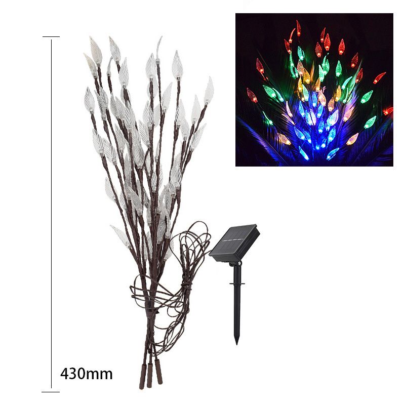 https://cdn.shopify.com/s/files/1/0271/8731/4772/files/lampe-piquet-solaire-8.jpg?v=1708644750