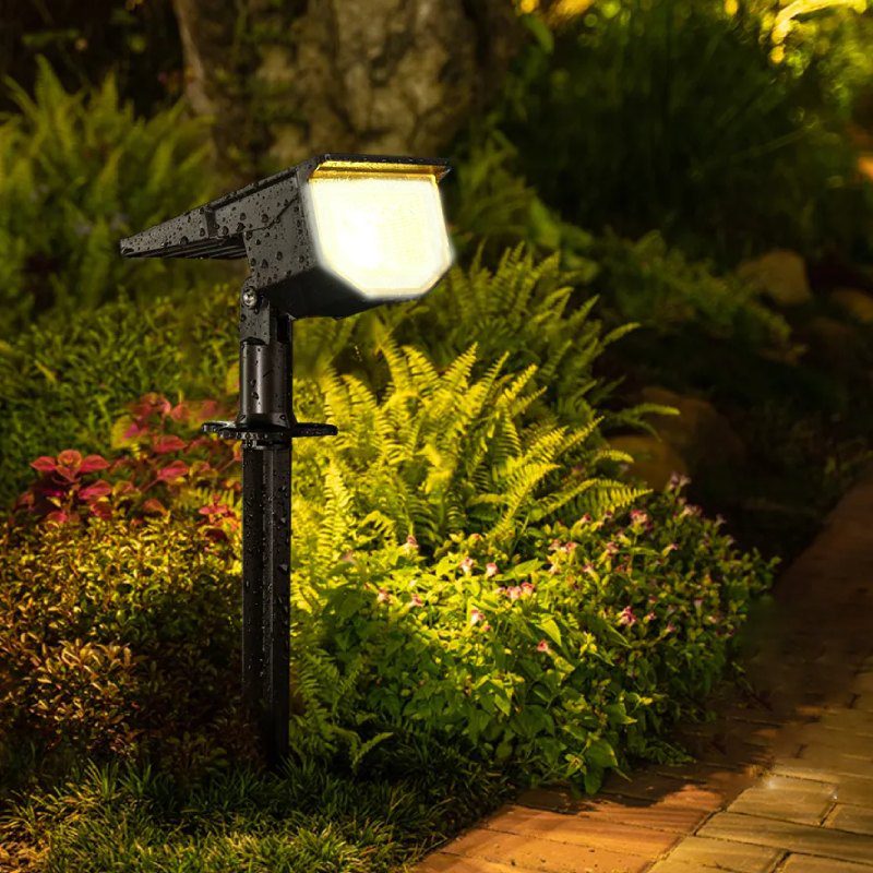 https://www.magic-solaire.com/wp-content/uploads/2020/03/lampe-solaire-a-piquer-led-puissante-jardin.jpg