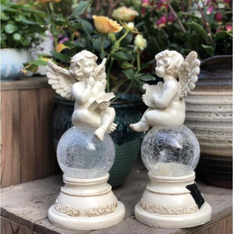 https://cdn.shopify.com/s/files/1/0271/8731/4772/files/lampe-solaire-ange-9.jpg?v=1707255546