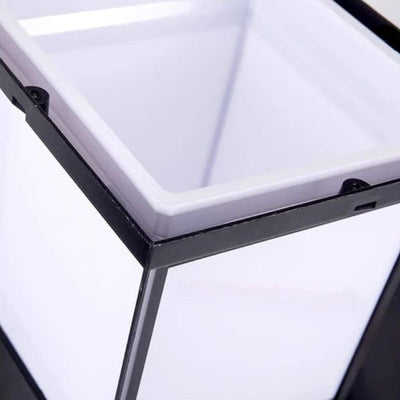 https://cdn.shopify.com/s/files/1/0271/8731/4772/files/lampe-solaire-design-cube-7.jpg?v=1711471694