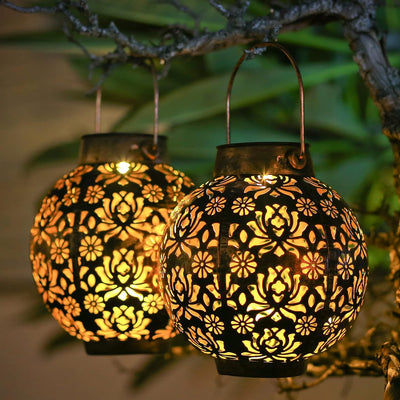 https://cdn.shopify.com/s/files/1/0271/8731/4772/files/lanterne-solaire-metal-fleur-3.jpg?v=1725974934