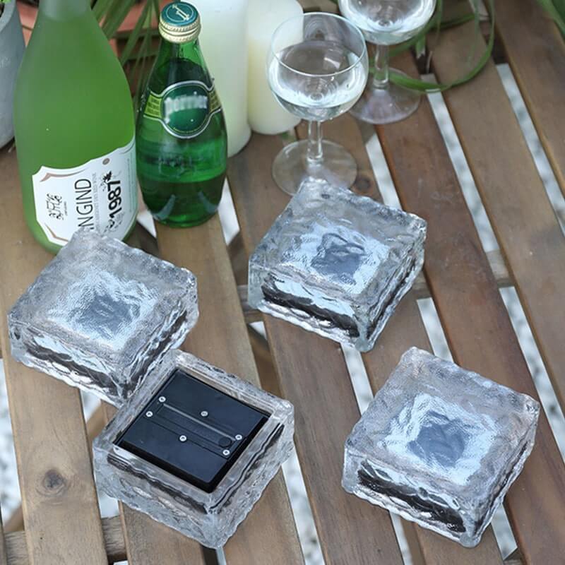 https://www.magic-solaire.com/wp-content/uploads/2020/07/pave-solaire-bleu-lumineux.jpg