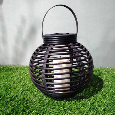 https://www.lampe-solar.com/cdn/shop/products/product-image-1158981620_2000x.jpg?v=1584822692