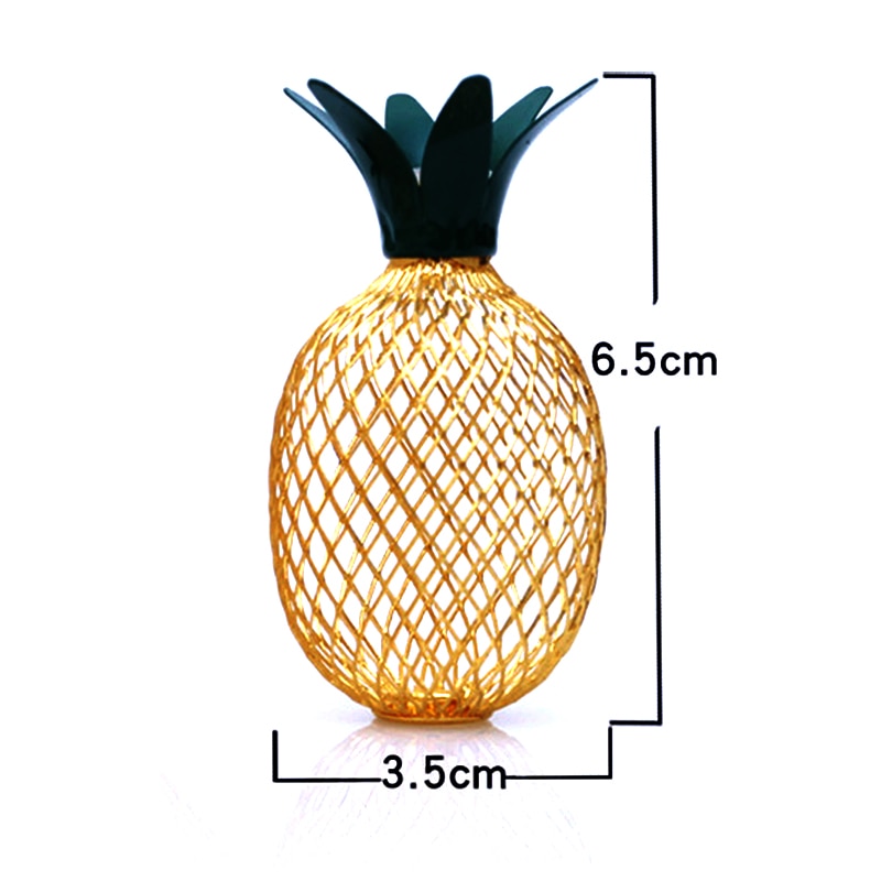 Guirlande solaire ananas lumineux installée au jardin