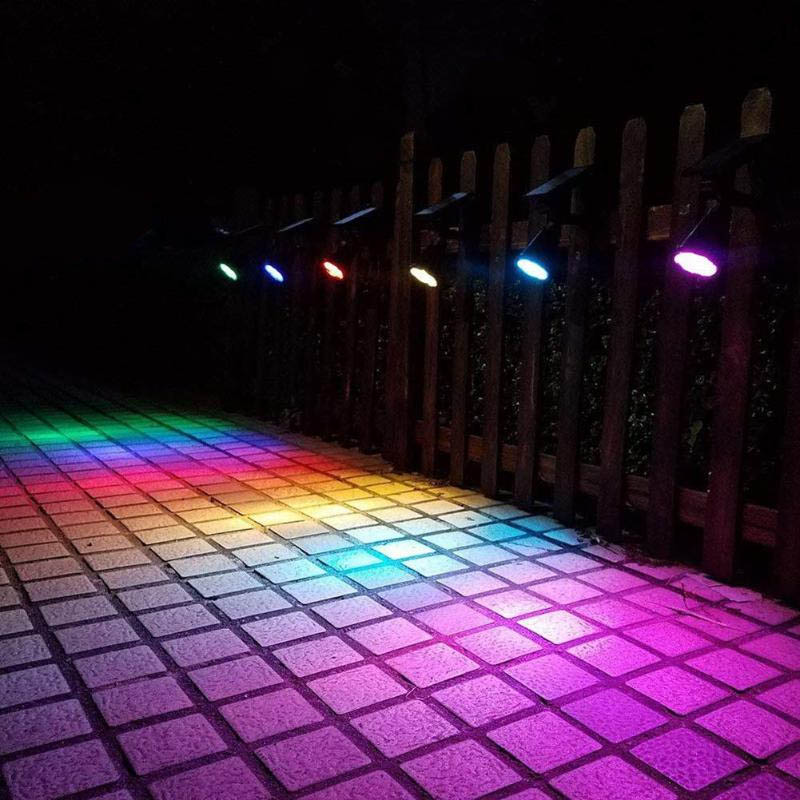 https://www.magic-solaire.com/wp-content/uploads/2020/04/spot-solaire-couleur-changeante-jardin.jpg