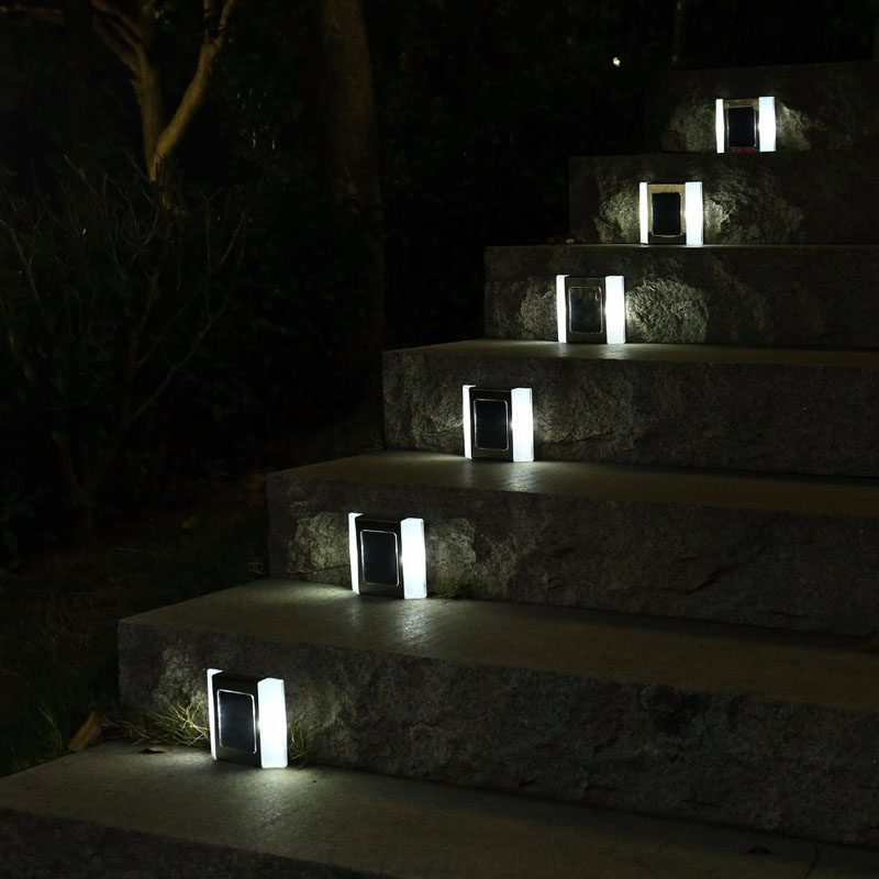 https://www.magic-solaire.com/wp-content/uploads/2020/06/spot-solaire-escalier-jardin.jpg