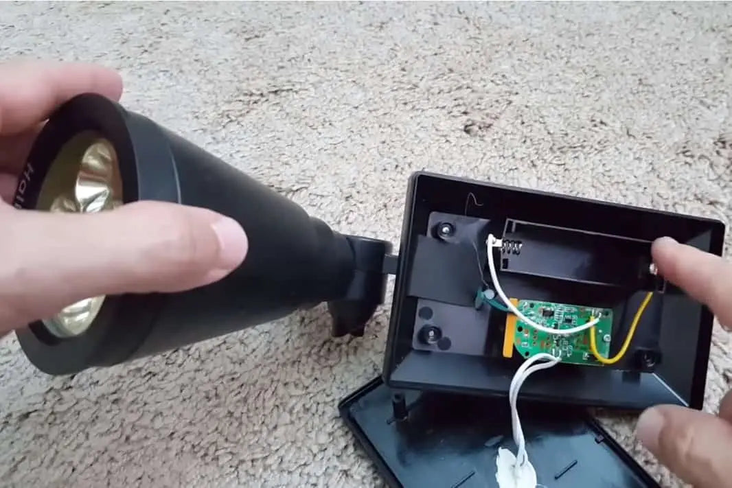 will-rechargeable-batteries-work-in-solar-lights