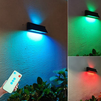 https://cdn.shopify.com/s/files/1/0271/8731/4772/products/Appliquemuraleexterieursolaireavectelecommande_2.jpg?v=1677512633