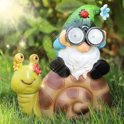 https://cdn.shopify.com/s/files/1/0271/8731/4772/files/Escargotsolaireavecnaindejardin2.jpg?v=1706651836