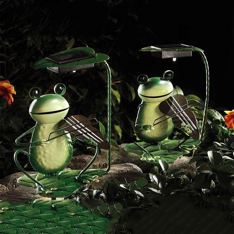 Grenouilles solaires musiciennes lumineuses pour jardin