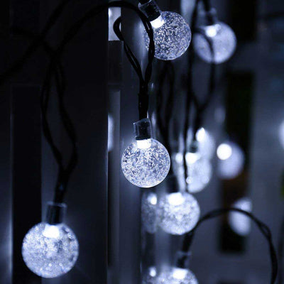 https://cdn.shopify.com/s/files/1/0271/8731/4772/products/Guirlande-Solaire-50-Boule-a-Bulle-7-M_2.jpg?v=1584822371