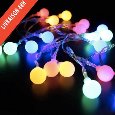 https://cdn.shopify.com/s/files/1/0271/8731/4772/products/Guirlande-Solaire-60-Petites-Boule-48h.jpg?v=1584822375