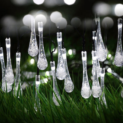 https://cdn.shopify.com/s/files/1/0271/8731/4772/products/Guirlande_Solaire_Goute_deau_Bulle_Blanche.jpg?v=1584822349