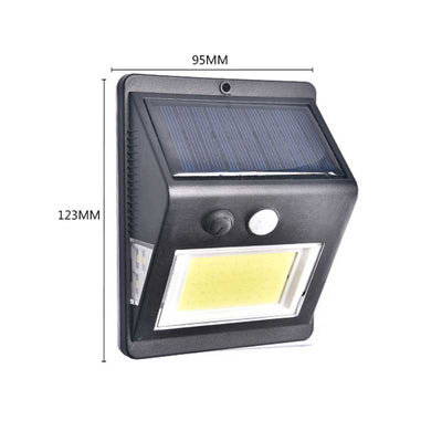 https://cdn.shopify.com/s/files/1/0271/8731/4772/products/Lampe-Jardin-energie-Solaire-2.jpg?v=1584822654