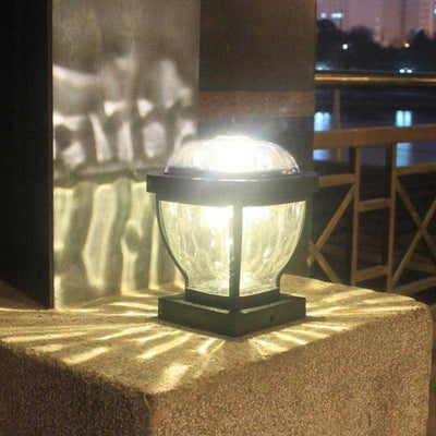 https://cdn.shopify.com/s/files/1/0271/8731/4772/products/Lampe-pour-jardin-solaire-1.jpg?v=1587847404