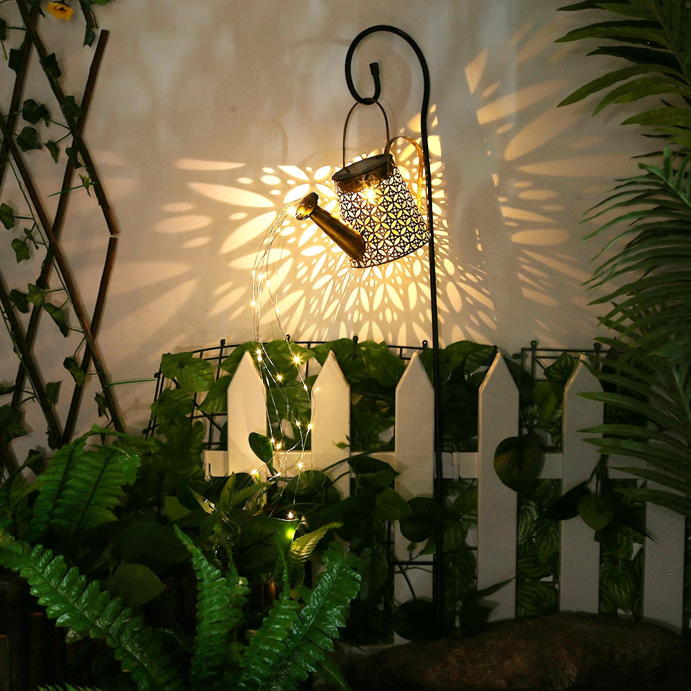 Arrosoir lumineux solaire fer forgé vintage pour jardin