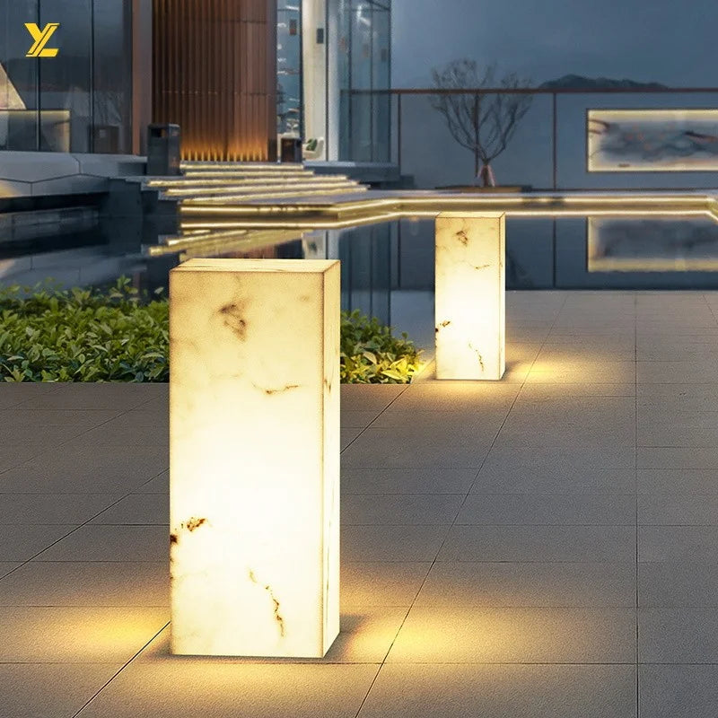 Borne Solaire d'Allée et de Pelouse pour Jardin