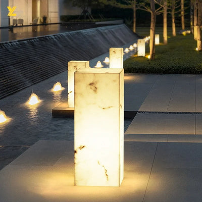 Borne Solaire d'Allée et de Pelouse pour Jardin