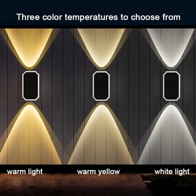 Applique solaire RGB installée sur une façade
