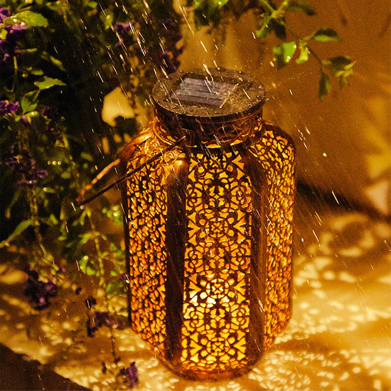 Lanterne Solaire Extérieure Rétro Ajourée en Métal Bronze