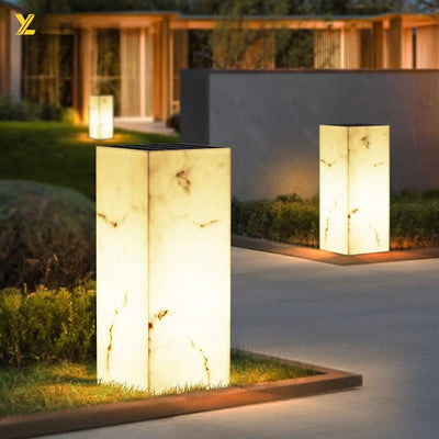 Borne Solaire d'Allée et de Pelouse pour Jardin