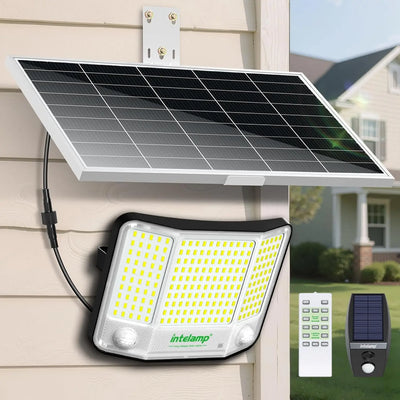 Applique solaire étanche fixée sur une façade de maison