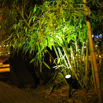Projecteur Solaire LED Extérieur à Planter pour Pelouse, Cour et Arbre