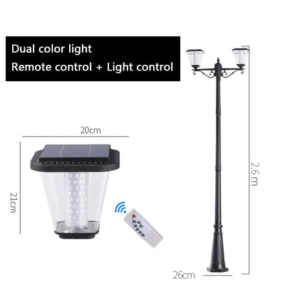Panneau solaire en tête du lampadaire extérieur