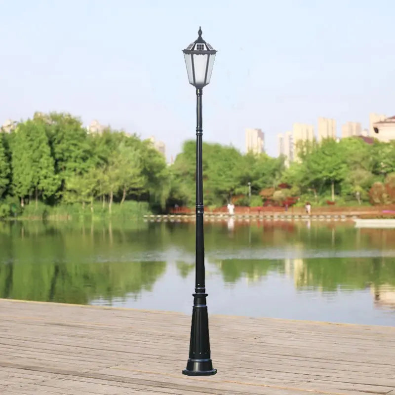 Lampadaire solaire extérieur en aluminium à douille E27