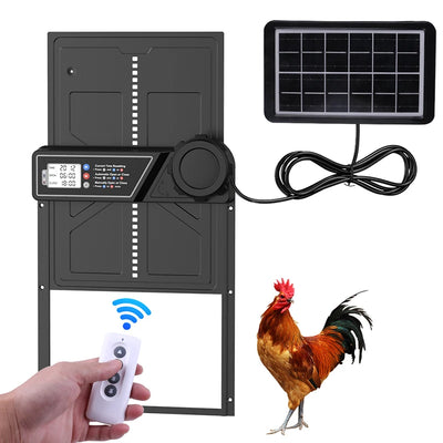 Porte automatique solaire protégeant un poulailler